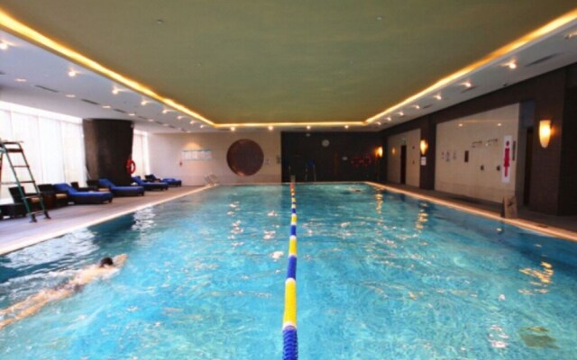 Tianjin Crown International Apartments