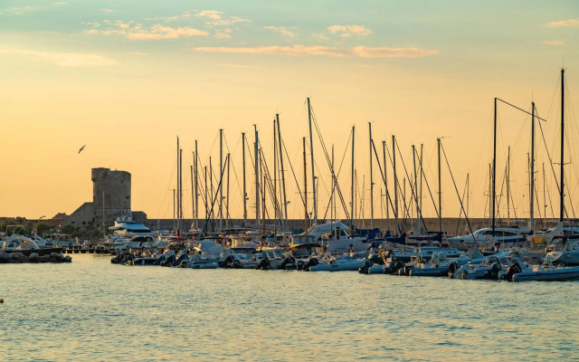 Marina Garden Hotel