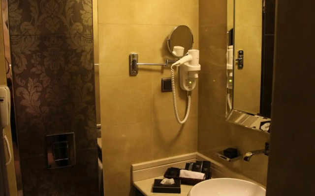 Mirilayon Hotel