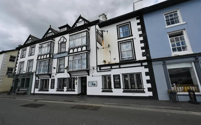 Dovey Inn