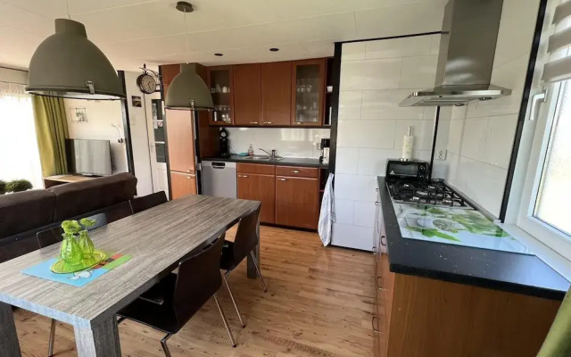 Comfortable Bungalow for 4 People