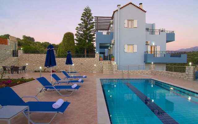 Blue Villa 2 - With Private Pool