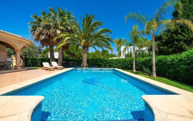 Charming 3-bed Villa in Denia, First Beach Line