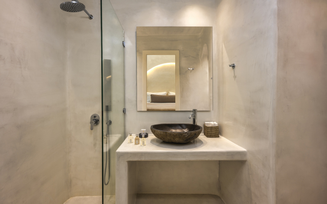 Athina Luxury Suites