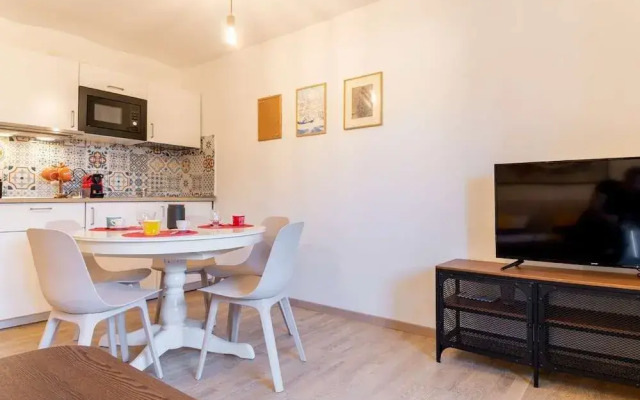 Domus Domi Barberini Sq