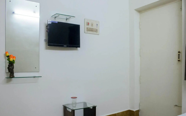 Rose Flower Service Apartment by OYO Rooms