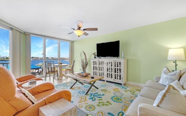 Seaspray Riverside 214