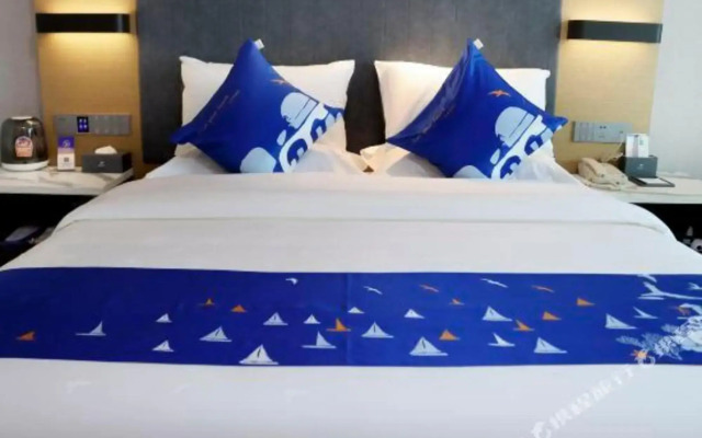 Nalanbo Yamansadian (Debao Passenger Transport Terminal)