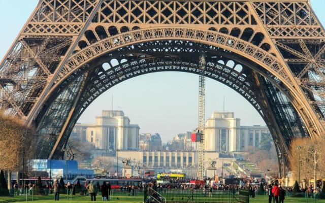 D&E - PARIS-DISNEY - HOLIDAYS APARTMENT - APPARTEMENT DE VACANCES - 5 CHAMBRES- 5 SDB - 5 BEDROOMS - 5 BATHROOMS - Netflix