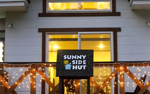 Sunny Side Hut