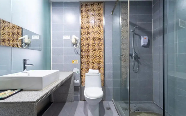 Home Inn Ripple Hotel (Dezhou Railway Station Pedestrian Street Plaza)