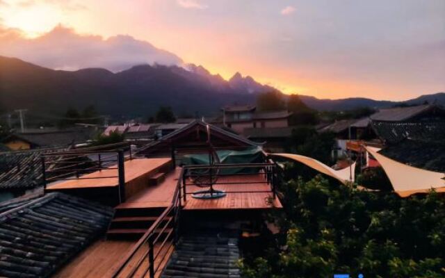 Ziyou Suiyue Design Hostel