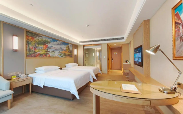 Yijia International Hotel