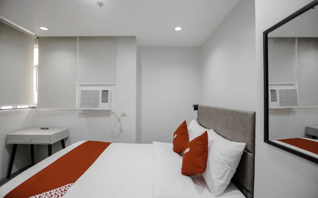 Sanchez Hotel by OYO Rooms