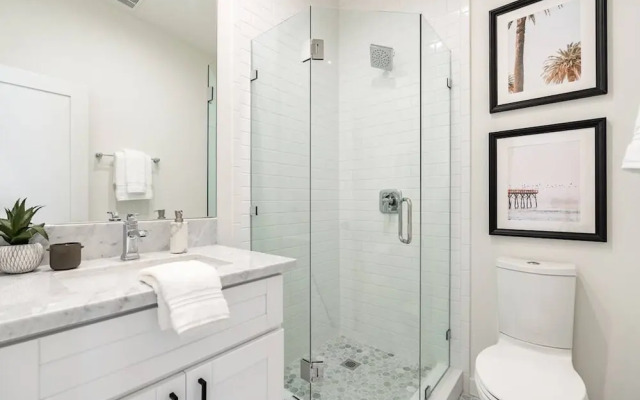 The Rosemont II - La Jolla Luxury