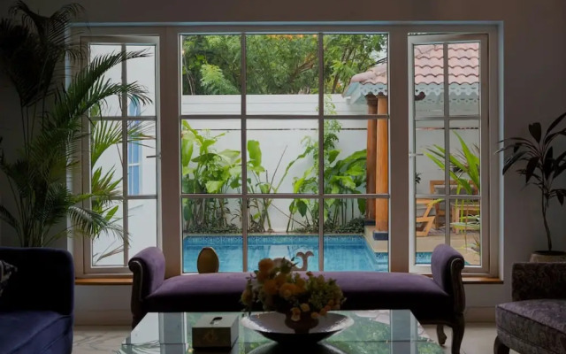 Villa Bauhinia - 5bhk With Pool 10 Mins to Beach