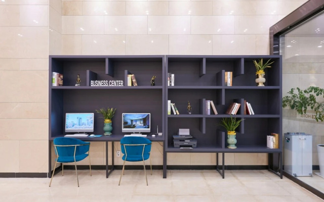 CS Hotel