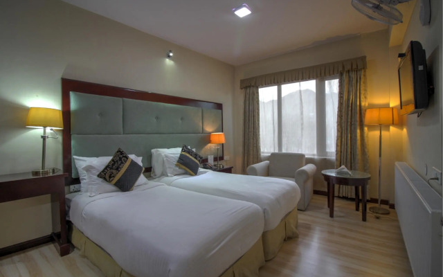 Hotel Spic N Span