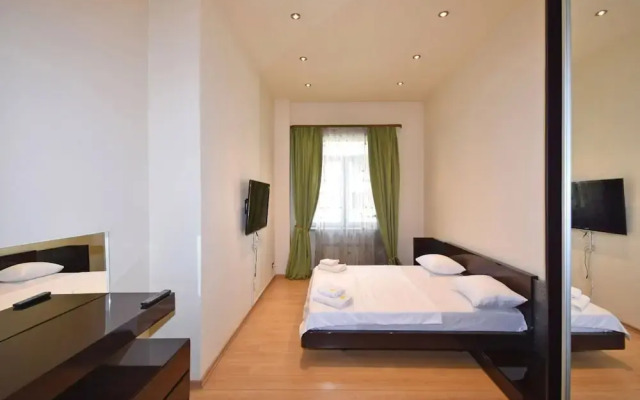 Spacious Apartment by Luxe Group TT606