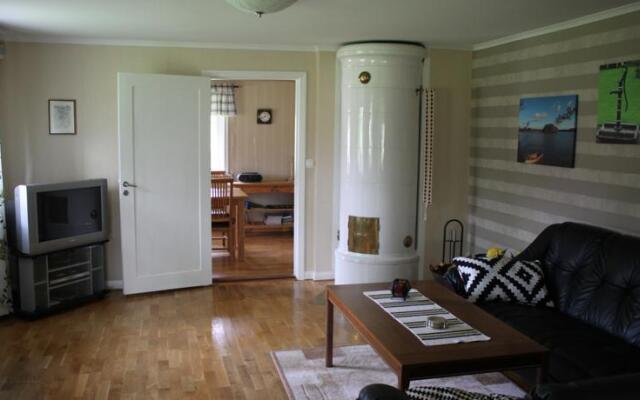 Flahult Holiday Home