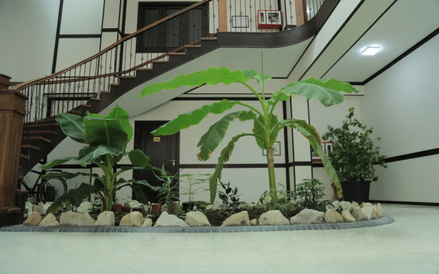 Buxoroyi Sharif Hotel