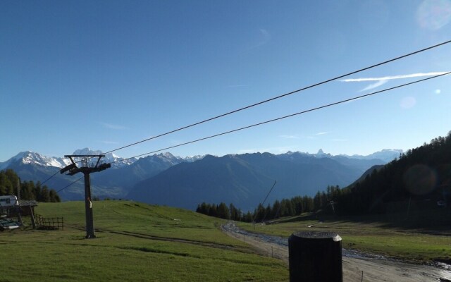 Apartment With One Bedroom In Pila, With Wonderful Mountain View And Wifi