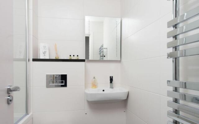 Mulberry Flat 2 - Two bedroom 1st floor by City Living London