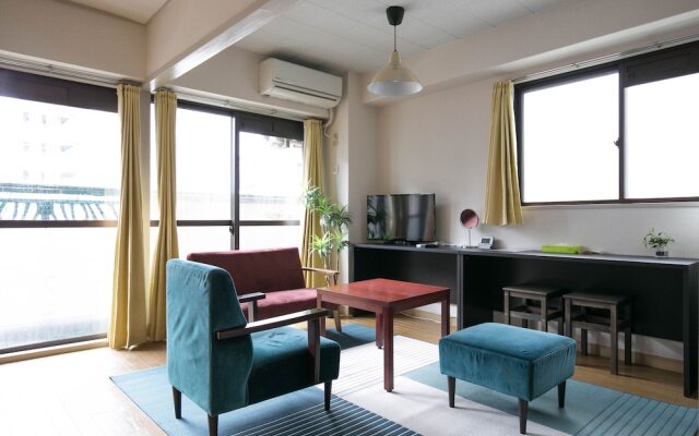 Nakasu Apartment