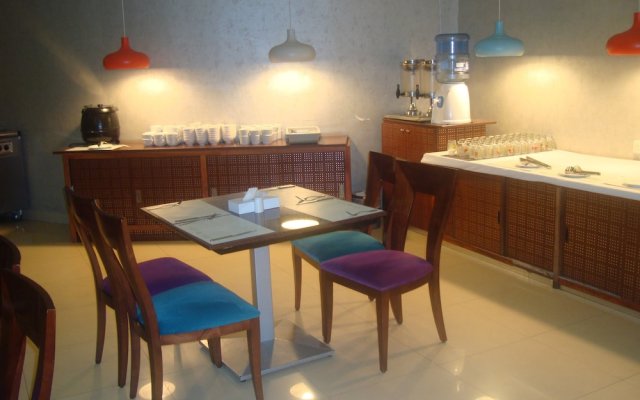 Al Manar Grand Hotel Apartments
