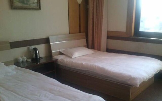 Qingdao Yunxin Business Hotel