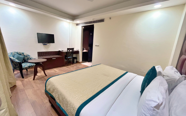 The Grand Orion - Kailash Colony