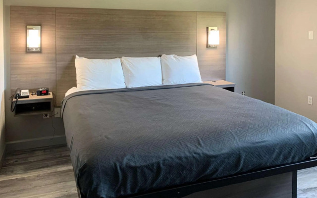 Suburban Studios near Panama City Beach