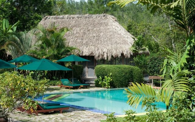 Blancaneaux Lodge by Francis Ford Coppola
