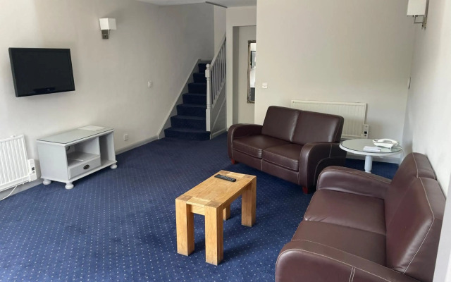 The Littleover Lodge Hotel