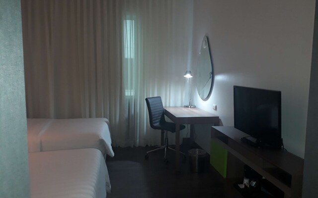 Hampton By Hilton Cartagena