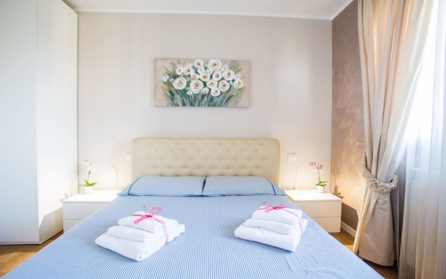 Bright Apartments Desenzano - Cascinale Pool 1