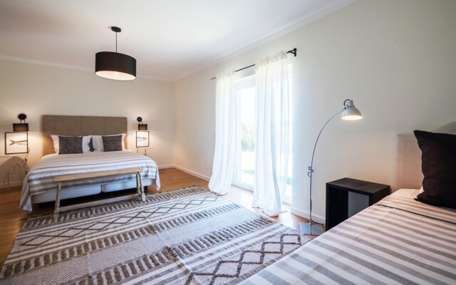 Sintra Surf Family Villa