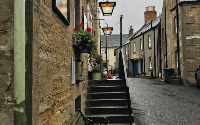 The Kirkstyle Inn & Rooms