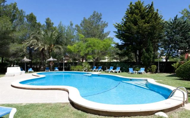 Cabot Las Velas Apartments