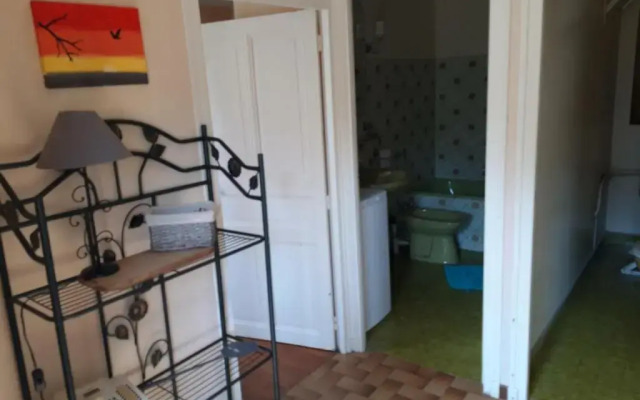 Gîte Borrèze, 2 pièces, 4 personnes - FR-1-616-79