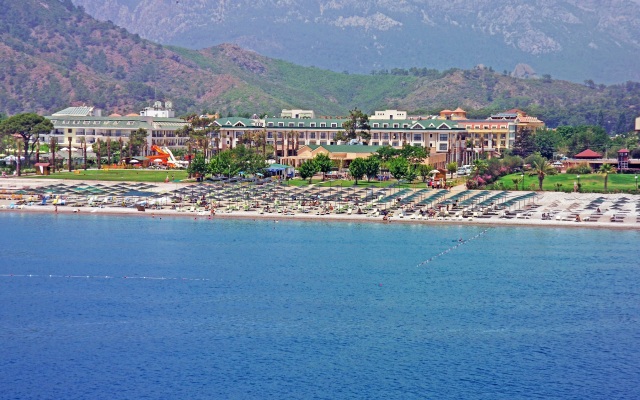 Lucida Beach Hotel 