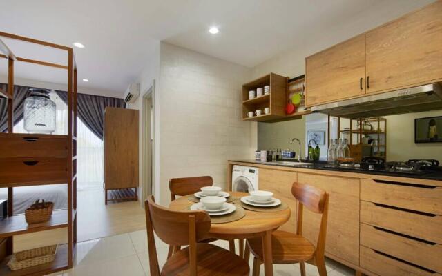 TIMURBAY Seafront Residence by  L'amour Home