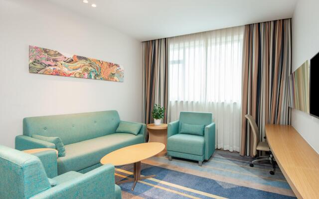 Holiday Inn Express Shanghai Zhenping by IHG