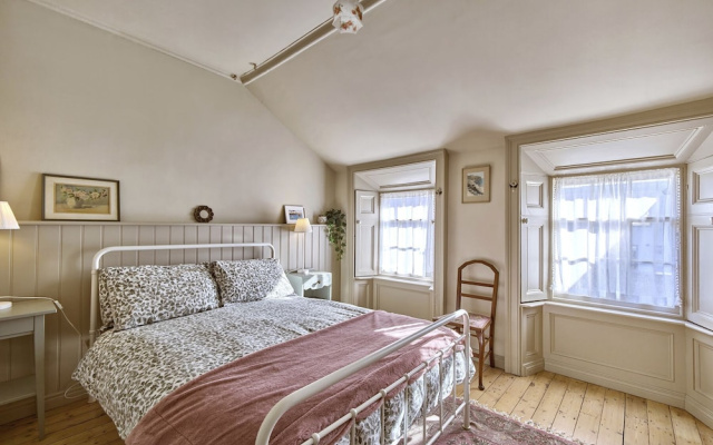 Captains Cottage