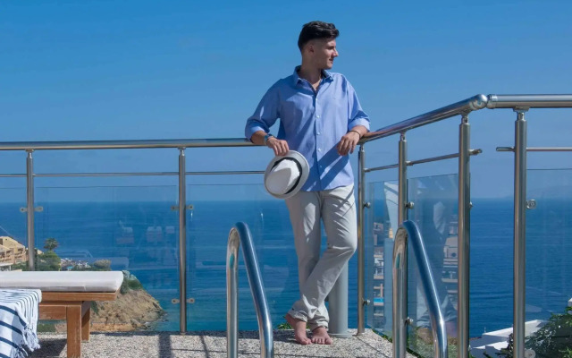 Blue Bay Resort Hotel