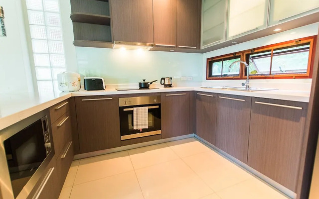 Luxury Seaview Pool Villa at Chalong