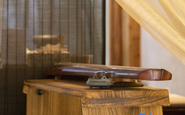 Yueshang Zen Space Homestay (Tongli Ancient Town Branch)