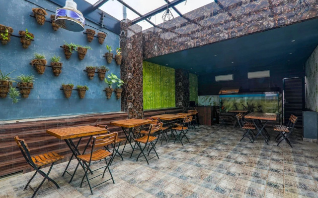 Fabhotel Lemon Grass