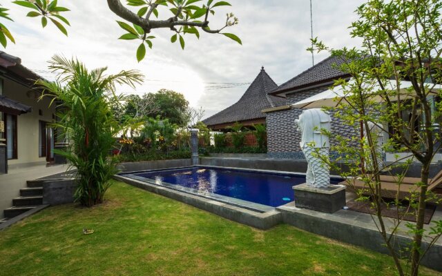 Lilis Cempaka Mas Guesthouse