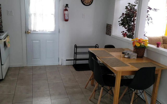 Vibrant apartment in the heart of the town